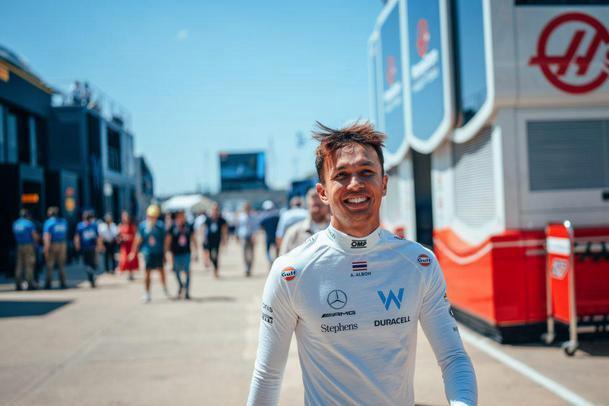 恒大在比赛中受伤退赛，F1车队主帅表示担忧